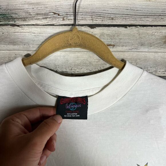 Vintage Looney Tunes Shirt - Picture 7 of 13